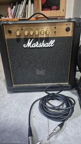 גיטרה Les Paul ומגבר Marshall