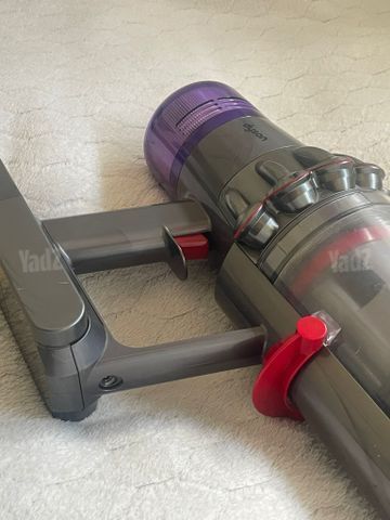 Dyson V11