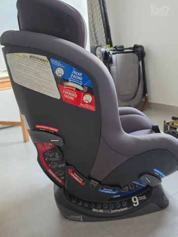 כיסא בטיחות Chicco NextFit Max
