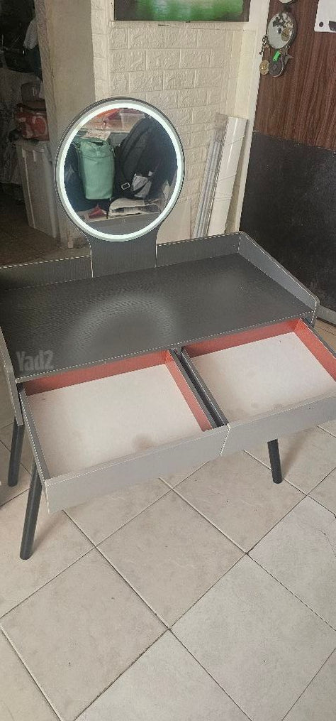 שידת איפור