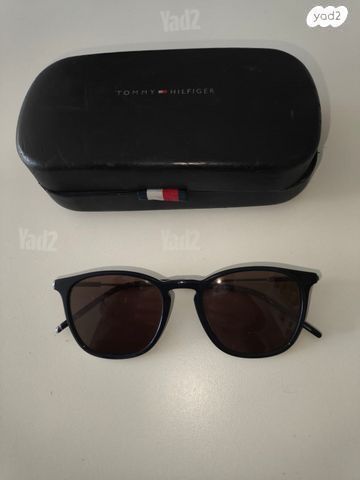 משקפי שמש Tommy Hilfiger