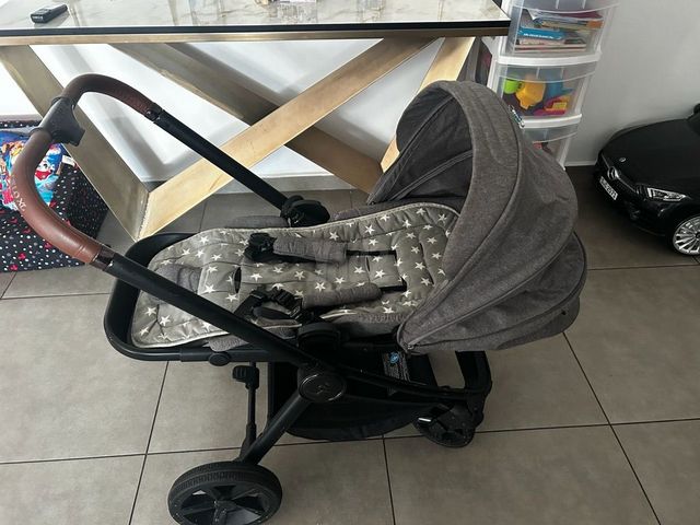 עגלת ספורט ליין