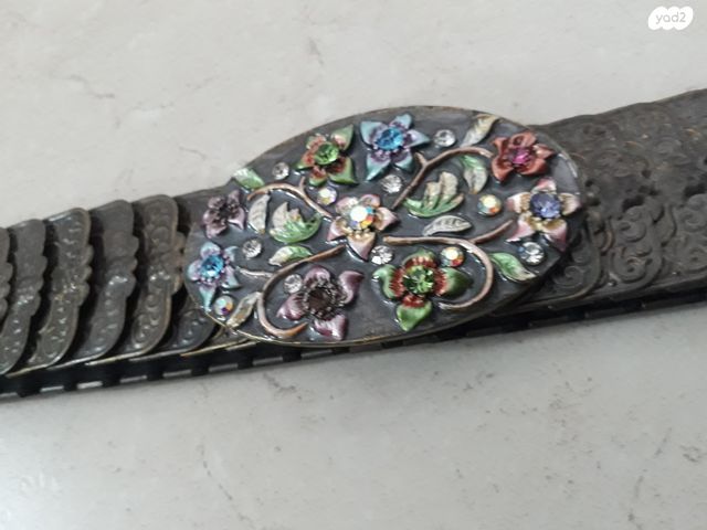 belt.  Italy