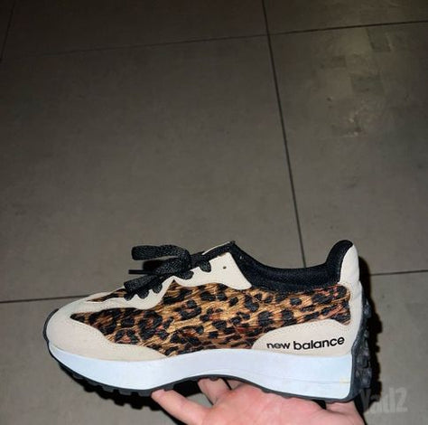 New Balance 327