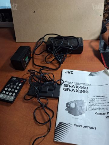 מצלמת וידאו JVC  GR-AX460