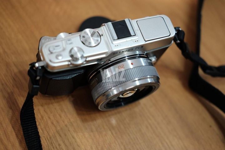 Olympus EP-5 + 2 lenses + VF