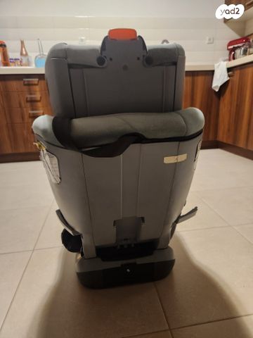 כיסא בטיחות chicco
