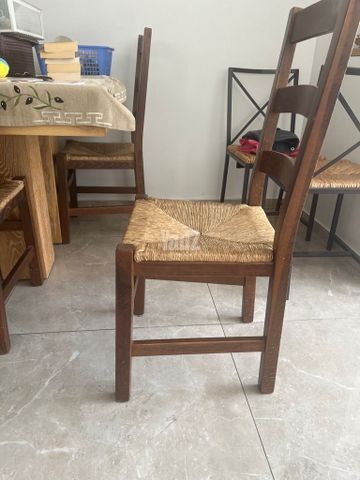 כיסאות