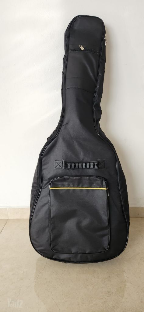 גיטרה קלסית+ נרתיק חדש