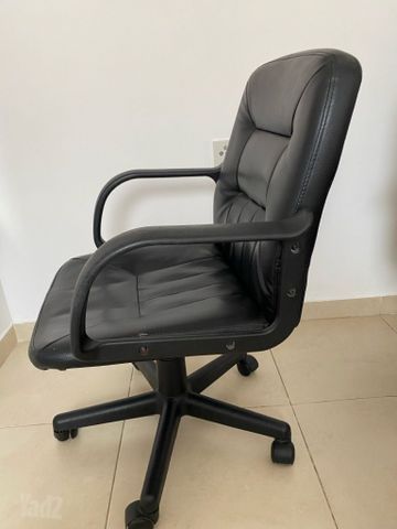 כסא משרדי