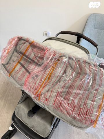Bugaboo Fox 3 + תיק תואם מקורי