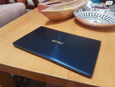 מחשב חזק i7 עם 2 מסכים