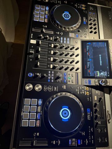 XDJ - AZ