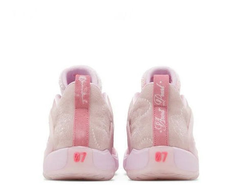 Kd 7 aunt pearl
