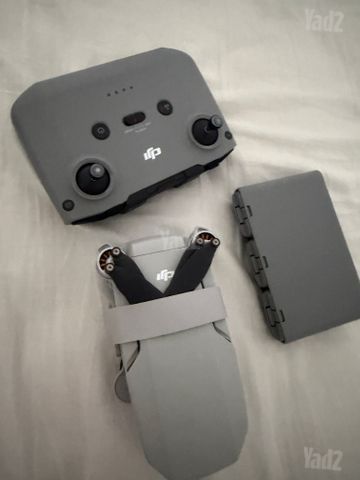 DJI Mini 2 SE Fly More Combo