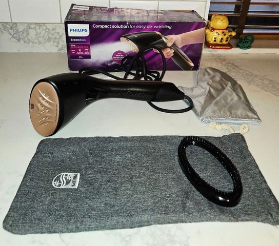 מגהץ האדים Philips Steam&Go