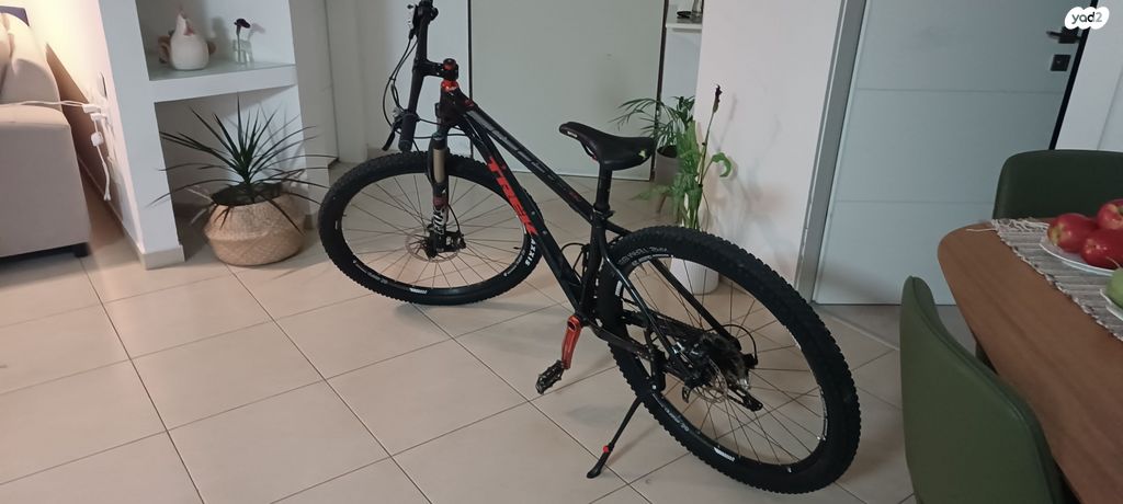 אופני TREK STACHE 8