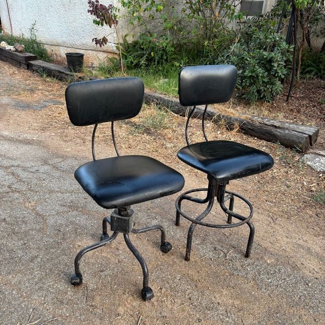 כסאות