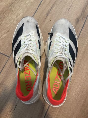 נעלי ריצה adidas adios pro 4
