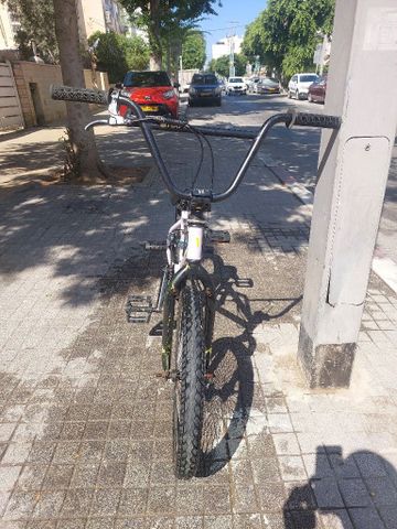 אןפני BMX HARO LEUCADIA