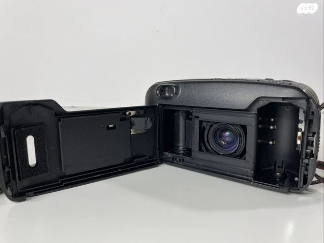 מצלמת פילם Nikon