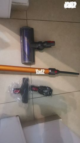 דייסון V8