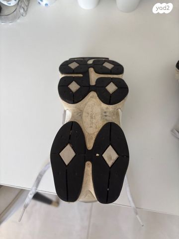 נעליים