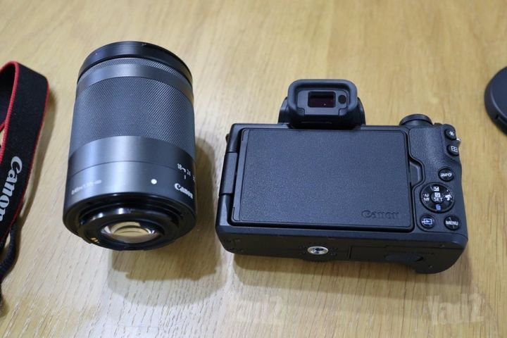 Canon M50 m2 & 18-150 & EF-M