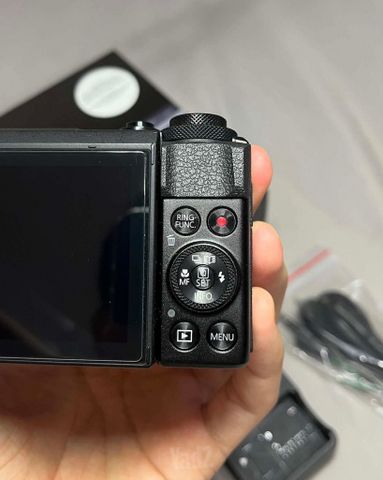 Canon G7 X Mark III