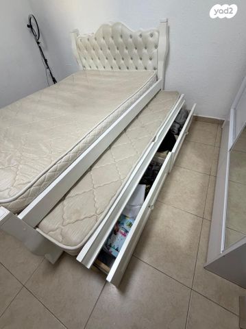 מיטה וחצי