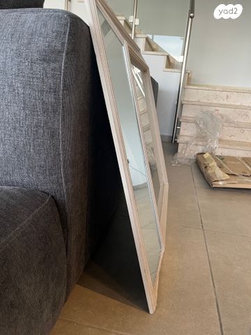 מראה מעוצבת