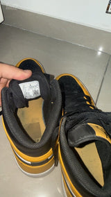 Air Jordan 1 Mid Taxi מידה 42