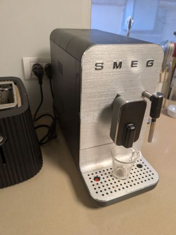 מכונת קפה SMEG