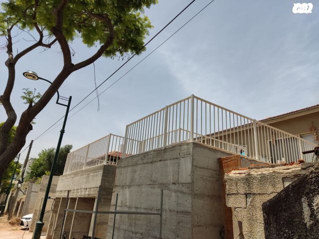 גדר ברזל לגינה מרפסת חצר