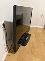 SANSUI 46״ Full HD פס קטן במסך