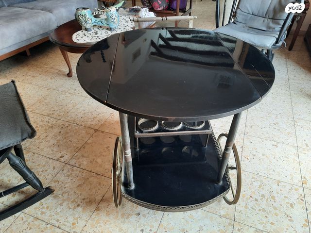 עגלת תה /הגשה