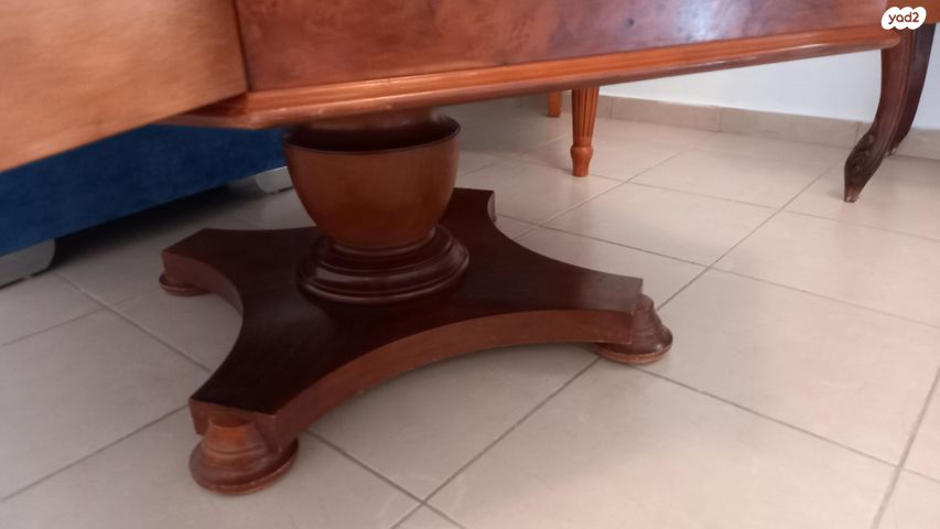 שולחן  עץ סלון עתיק  נדיר