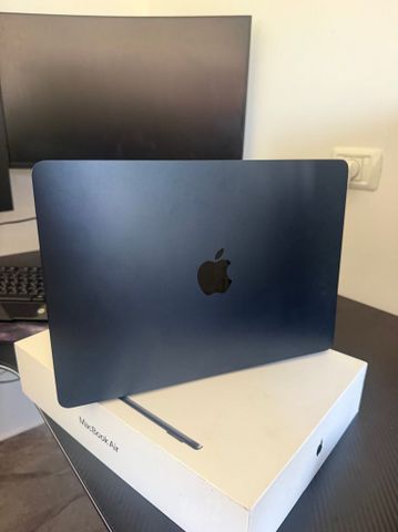 Macbook