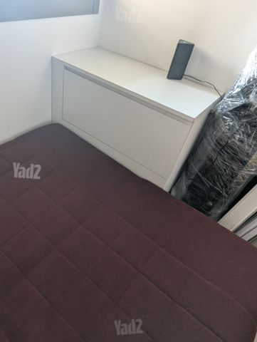 ספה נפתחת+ארגז מצעים+שידה