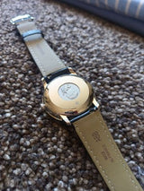 שעון omega de ville