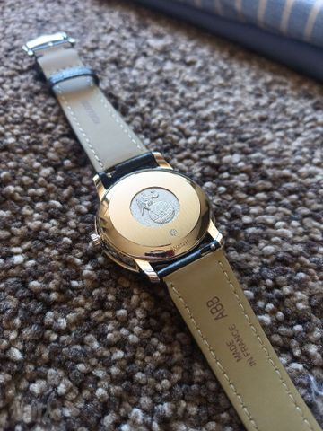 שעון omega de ville