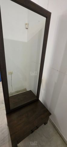 שידת מראה