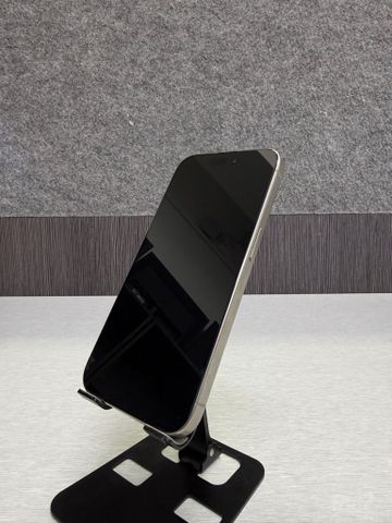 iPhone 15 Pro Natural Titanium