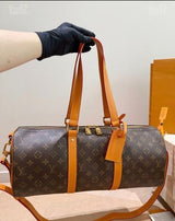 תיק Louis Vuitton