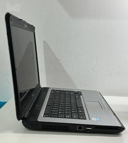 מחשב נייד TOSHIBA