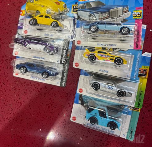 מכוניות hot wheels