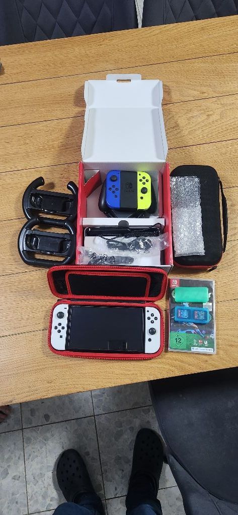 קונסולות  Nintendo switch OLED
