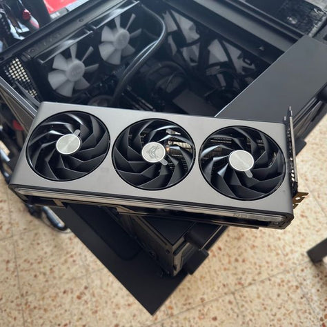 AMD Radeon RX 7800 XT