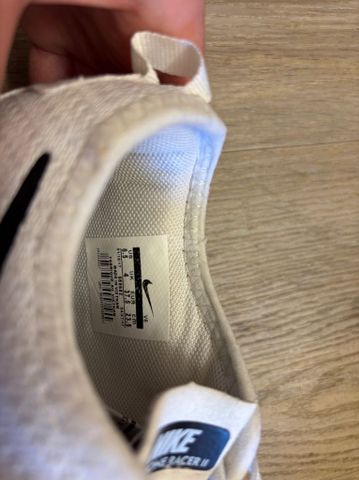 נעלי ריצה Nike