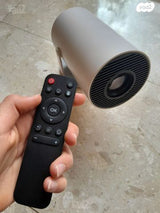 מקרן ULTRA HD PROJECTOR